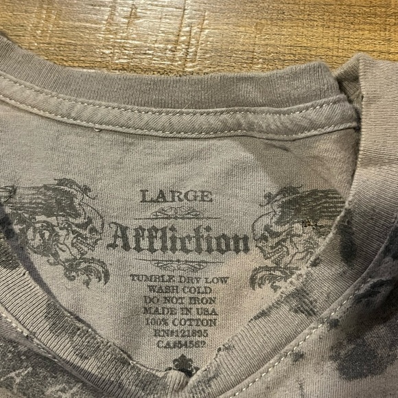 Rare Vintage Affliction Gray Graphic Short Sleeve T-Shirt for Men Size Large - Picture 4 of 6
